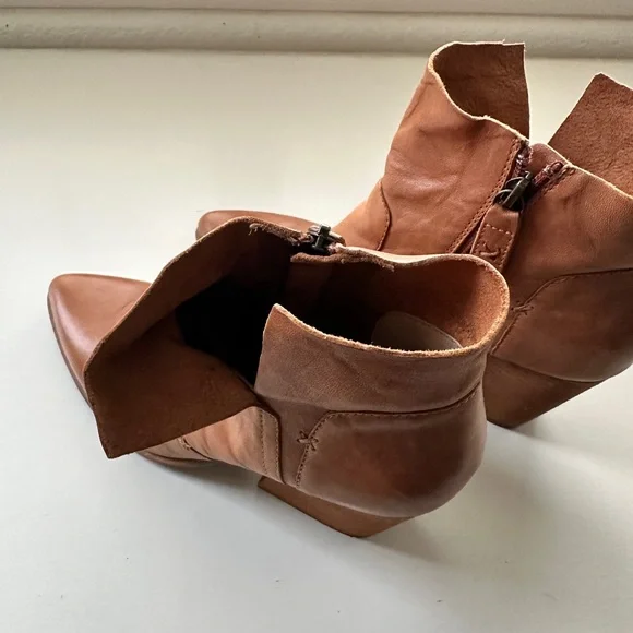 Kelsi Dagger Booties - Picture 6 of 9